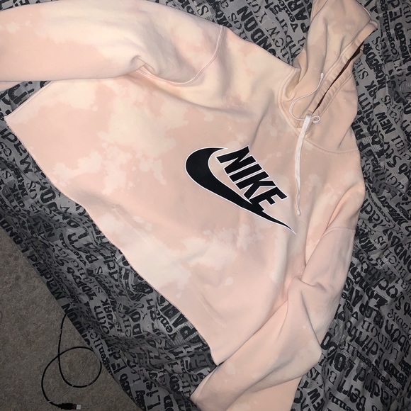 nude nike sweatshirt